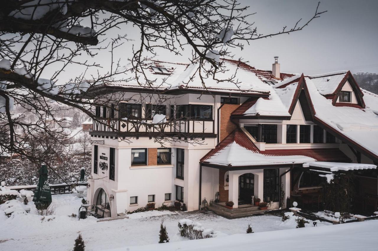 Conacul Bratescu Hotel Bran  Luaran gambar
