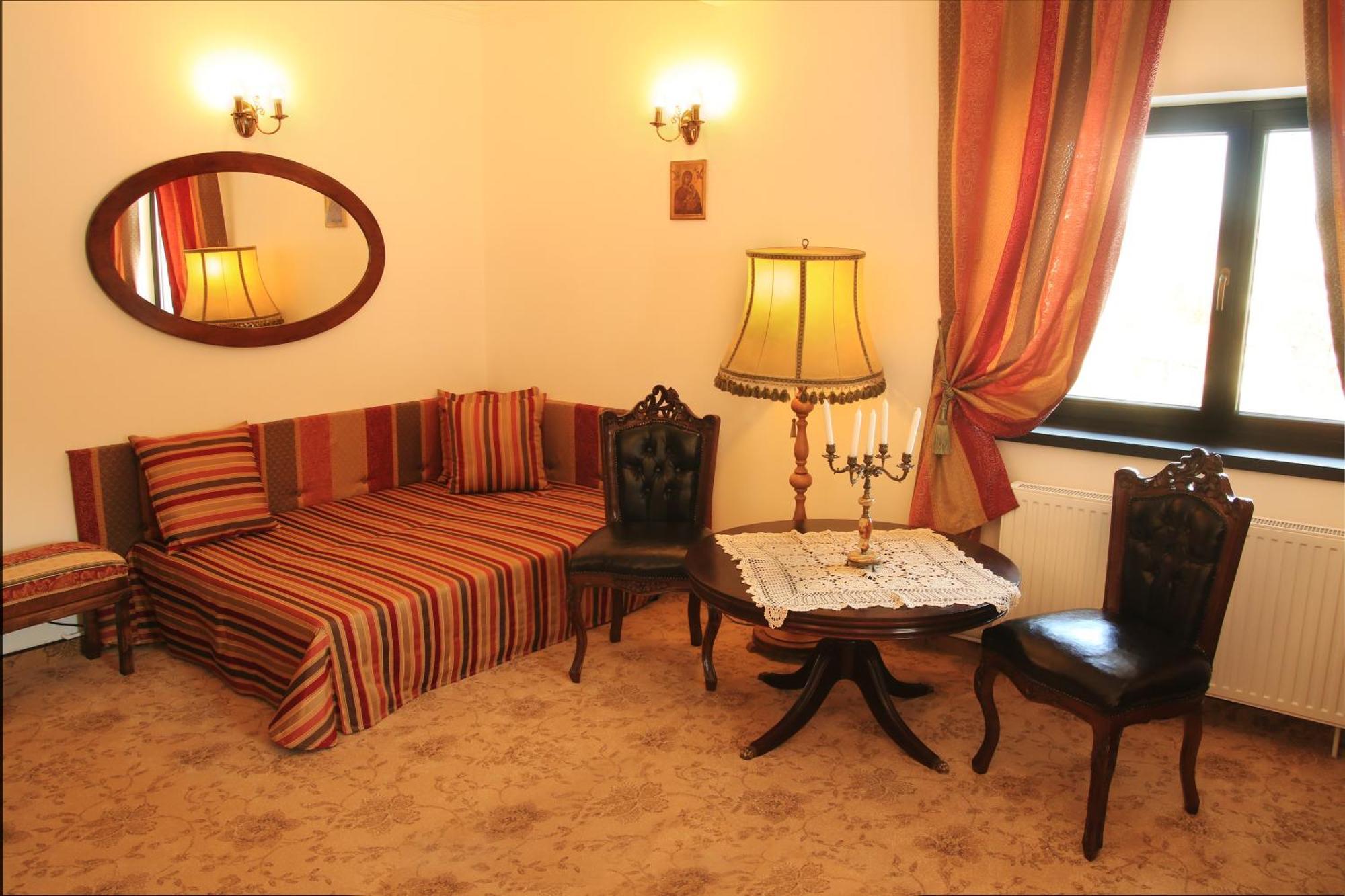 Conacul Bratescu Hotel Bran  Luaran gambar