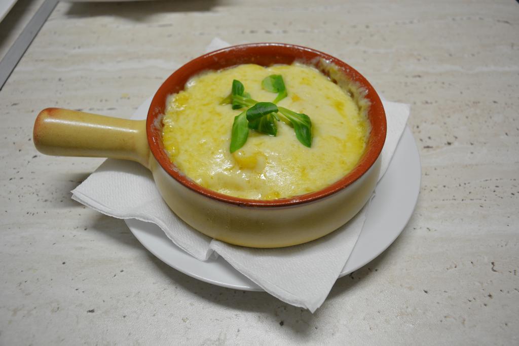 Conacul Bratescu Hotel Bran  Luaran gambar