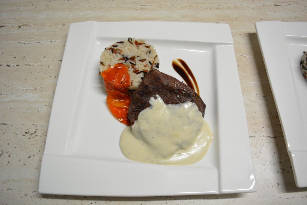 Conacul Bratescu Hotel Bran  Luaran gambar